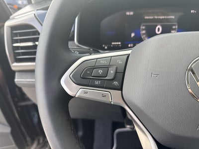 2026 Volkswagen Taos 1.5T SE Black