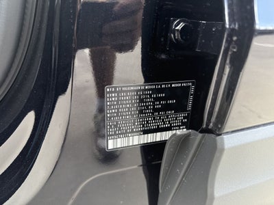 2026 Volkswagen Taos 1.5T SE Black