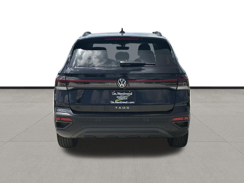 2026 Volkswagen Taos 1.5T SE Black