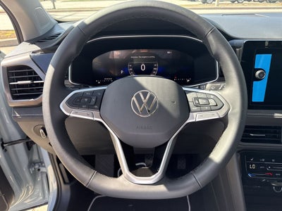 2026 Volkswagen Taos 1.5T SE Black