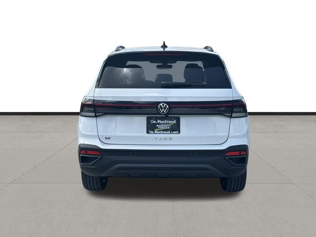 2026 Volkswagen Taos 1.5T SE Black