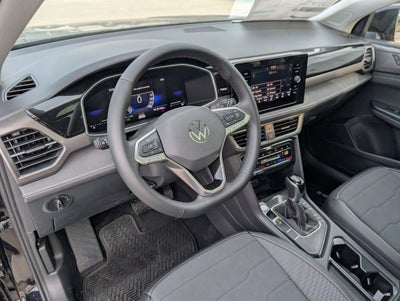 2026 Volkswagen Taos 1.5T SE Black