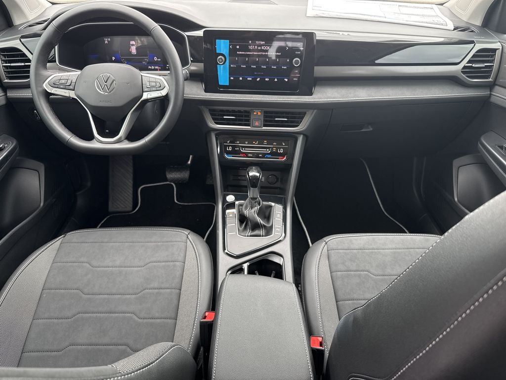 2026 Volkswagen Taos 1.5T SE Black