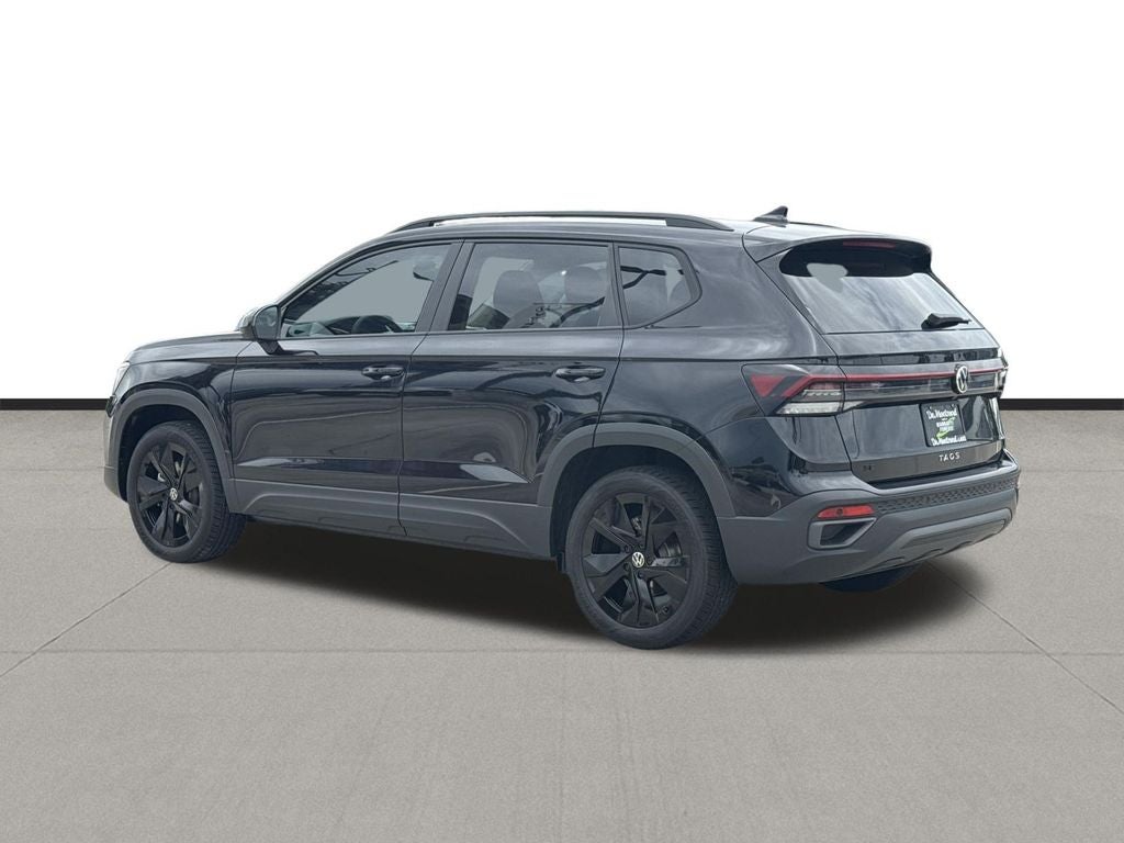 2026 Volkswagen Taos 1.5T SE Black
