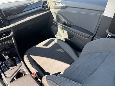 2026 Volkswagen Taos 1.5T SE Black