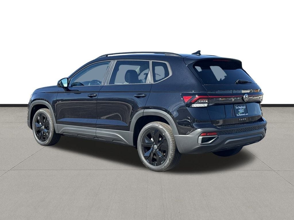 2026 Volkswagen Taos 1.5T SE Black