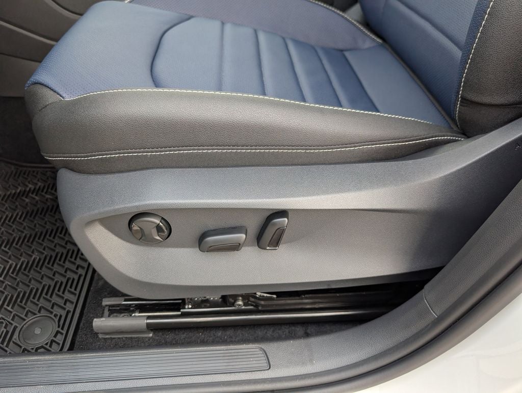 2026 Volkswagen Taos 1.5T SEL