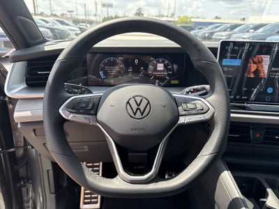 2026 Volkswagen Tiguan 2.0T SE R-Line Black