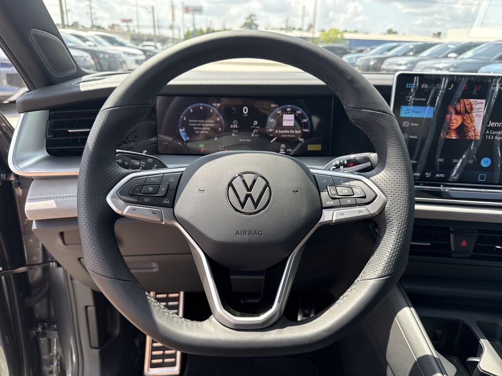 2026 Volkswagen Tiguan 2.0T SE R-Line Black