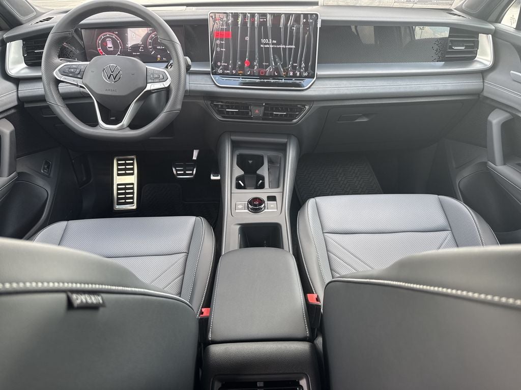 2026 Volkswagen Tiguan 2.0T SE R-Line Black