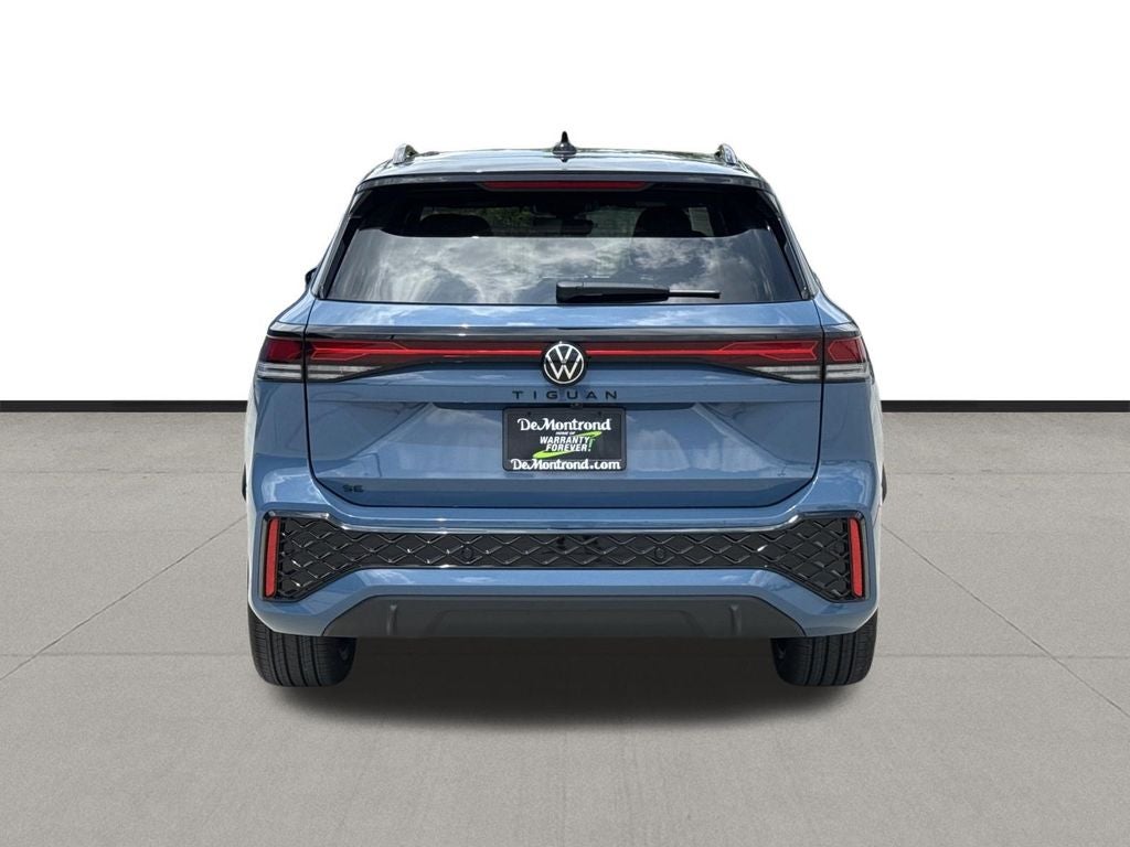 2026 Volkswagen Tiguan 2.0T SE R-Line Black