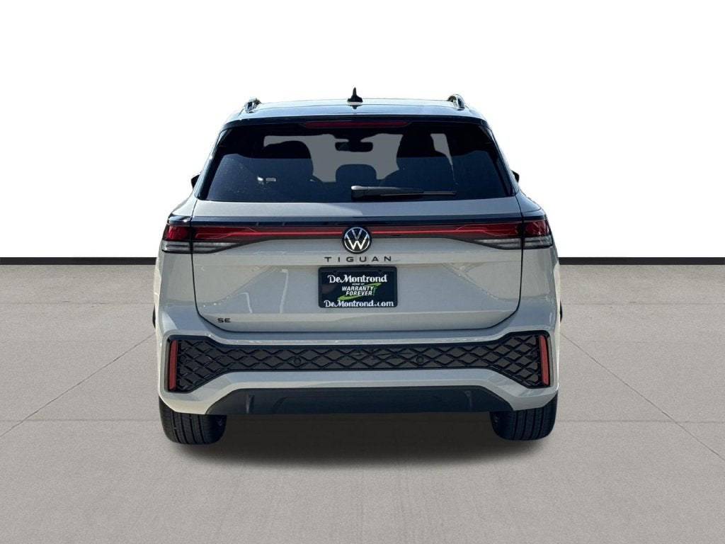 2026 Volkswagen Tiguan SE R-Line Black