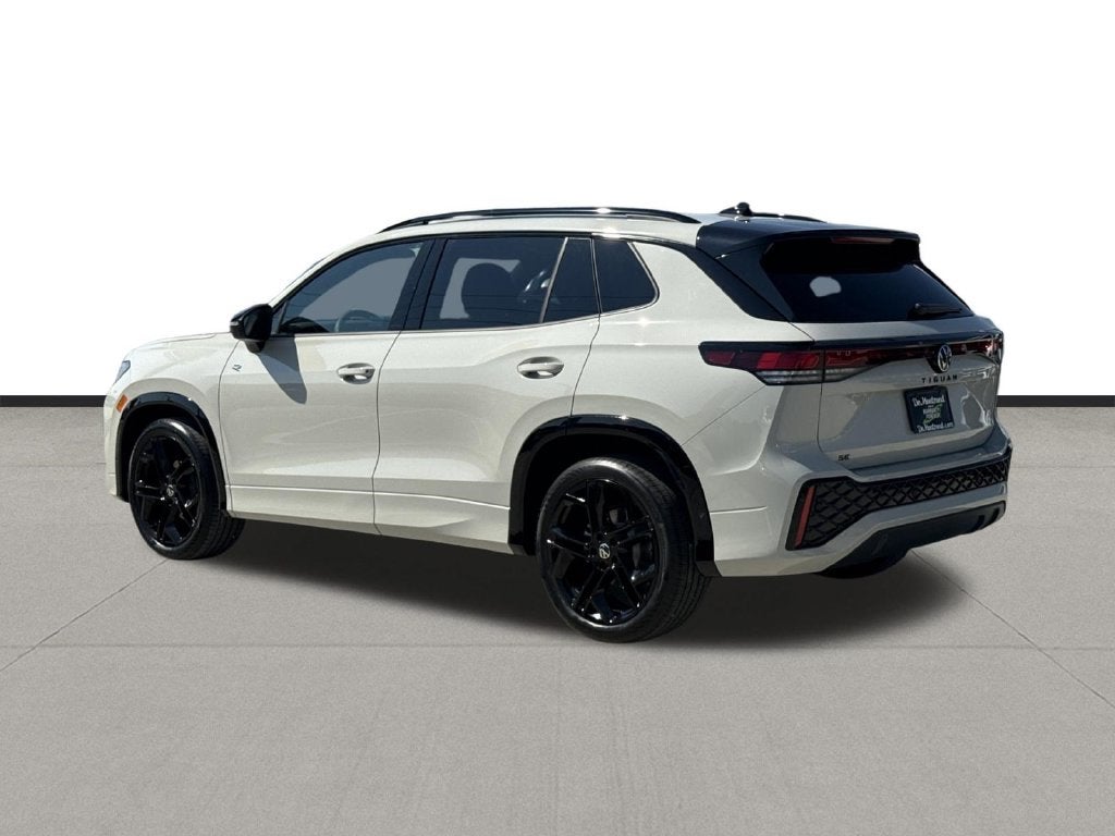 2026 Volkswagen Tiguan SE R-Line Black