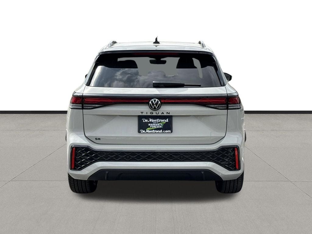 2026 Volkswagen Tiguan 2.0T SE R-Line Black