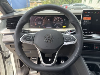 2026 Volkswagen Tiguan 2.0T SE R-Line Black