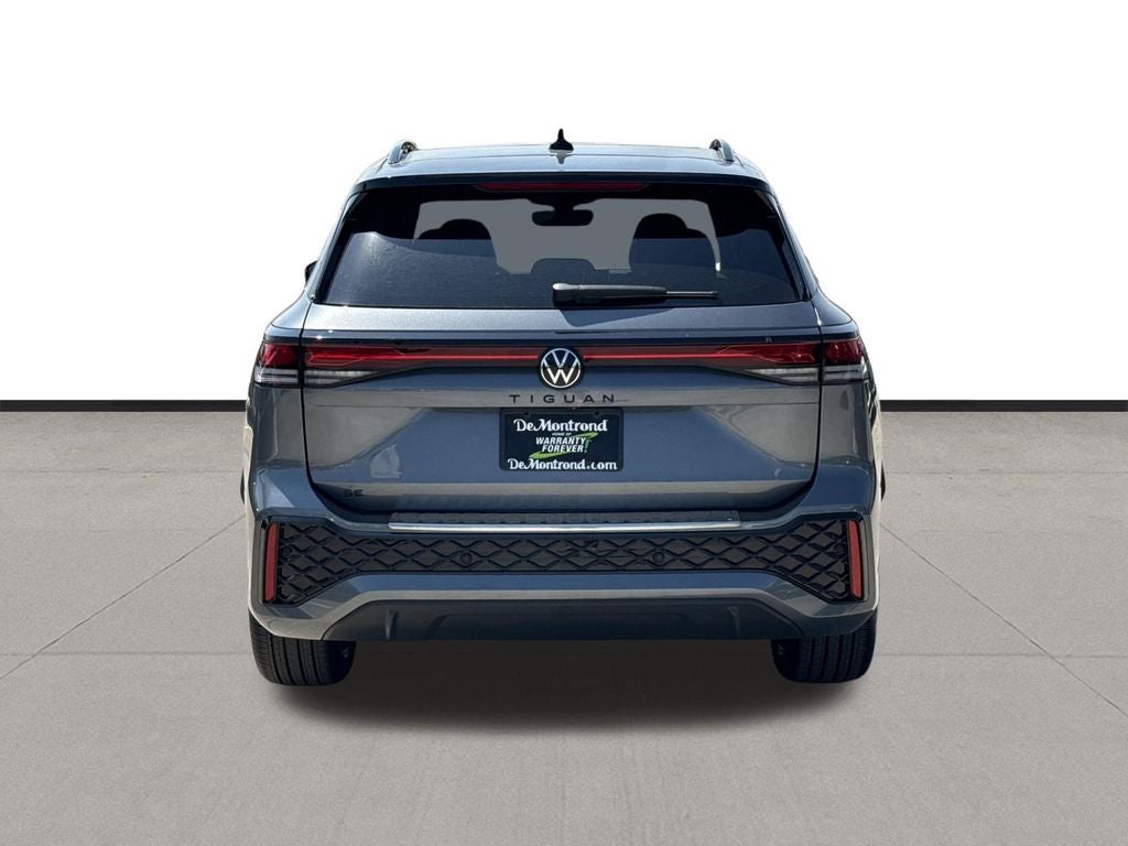 2026 Volkswagen Tiguan 2.0T SE R-Line Black