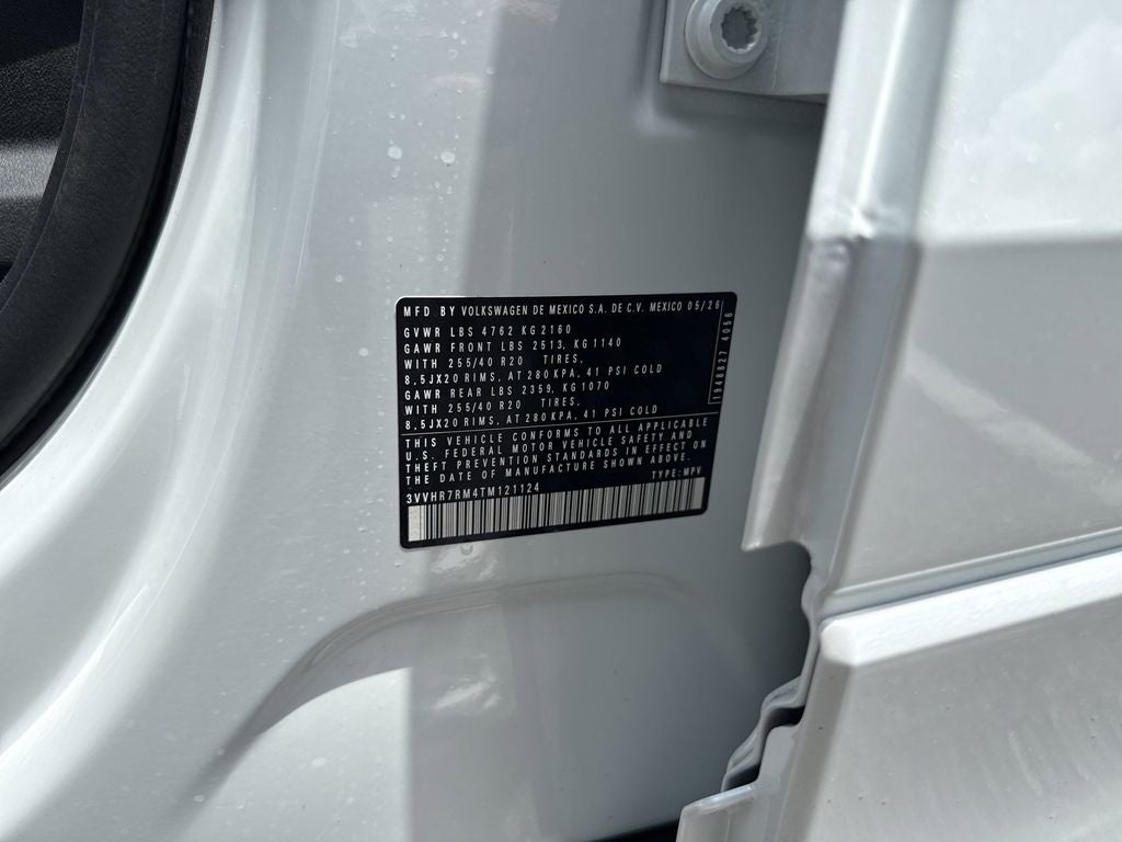 2026 Volkswagen Tiguan 2.0T SE R-Line Black