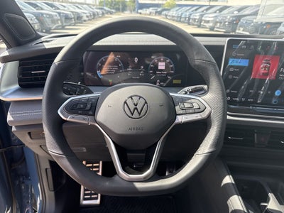 2026 Volkswagen Tiguan 2.0T SE R-Line Black