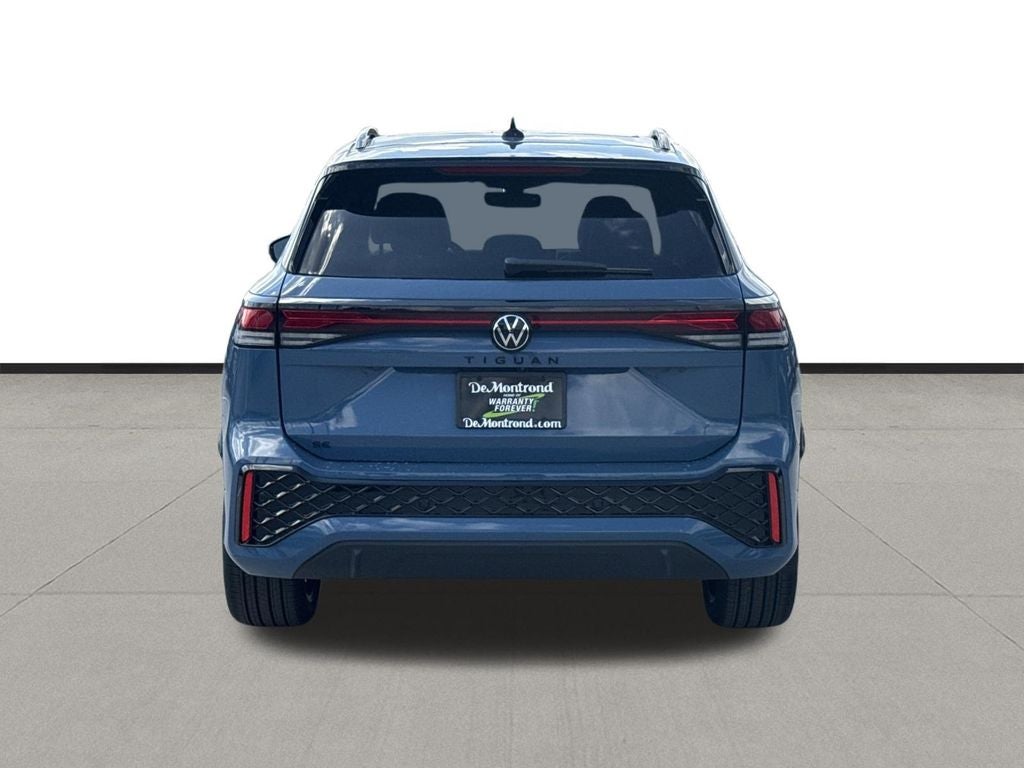 2026 Volkswagen Tiguan 2.0T SE R-Line Black