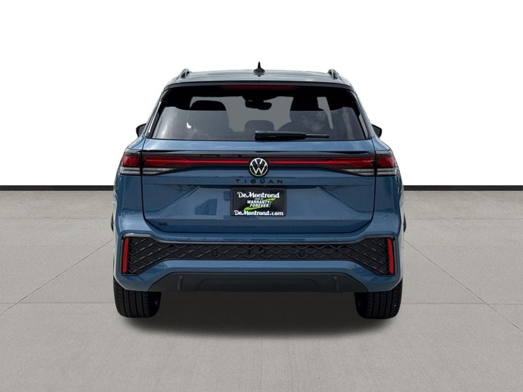 2026 Volkswagen Tiguan 2.0T SE R-Line Black