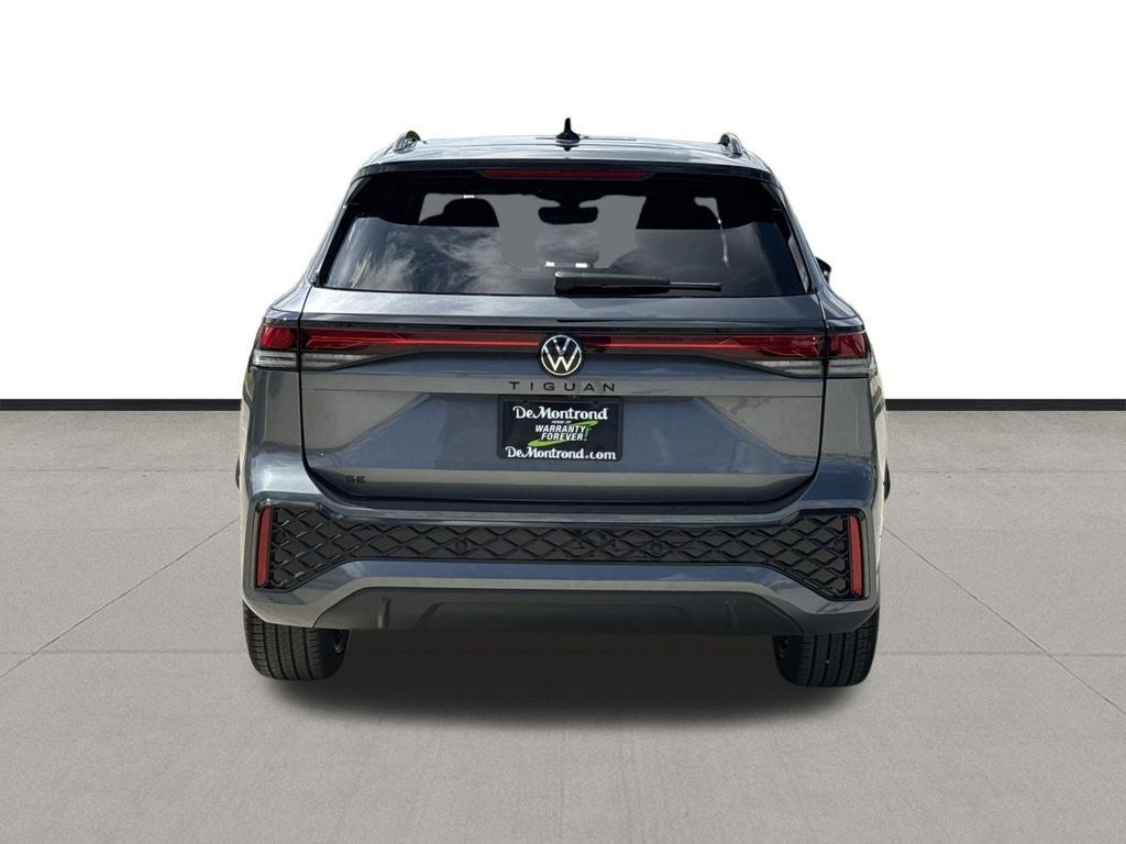 2026 Volkswagen Tiguan 2.0T SE R-Line Black