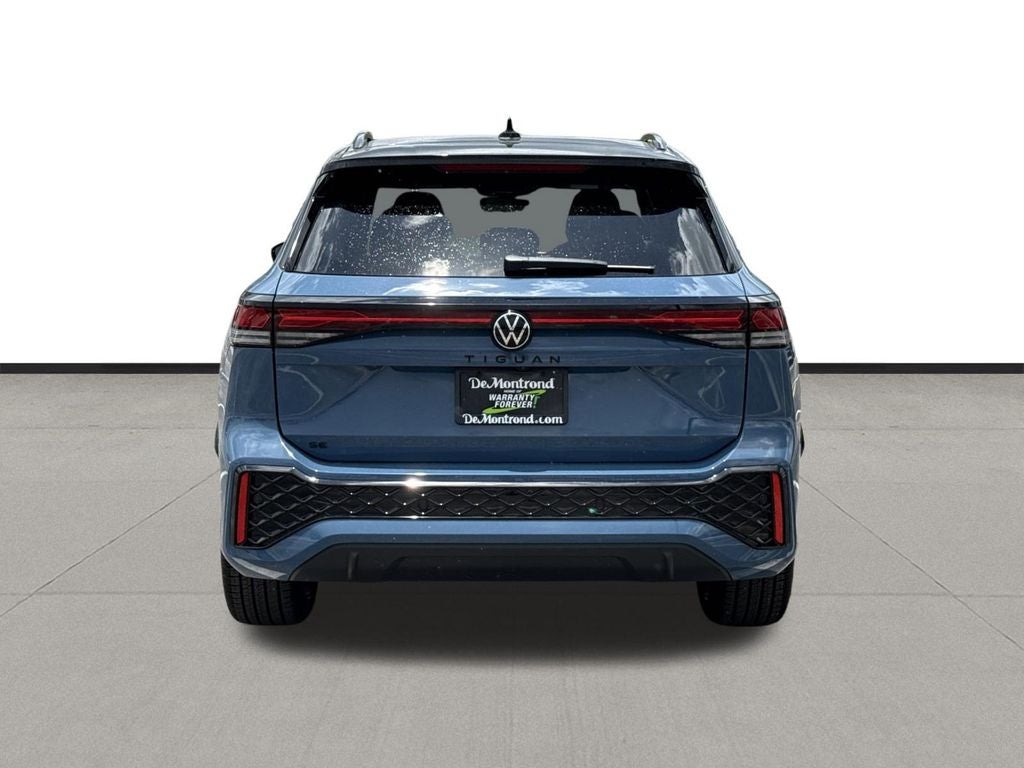 2026 Volkswagen Tiguan 2.0T SE R-Line Black