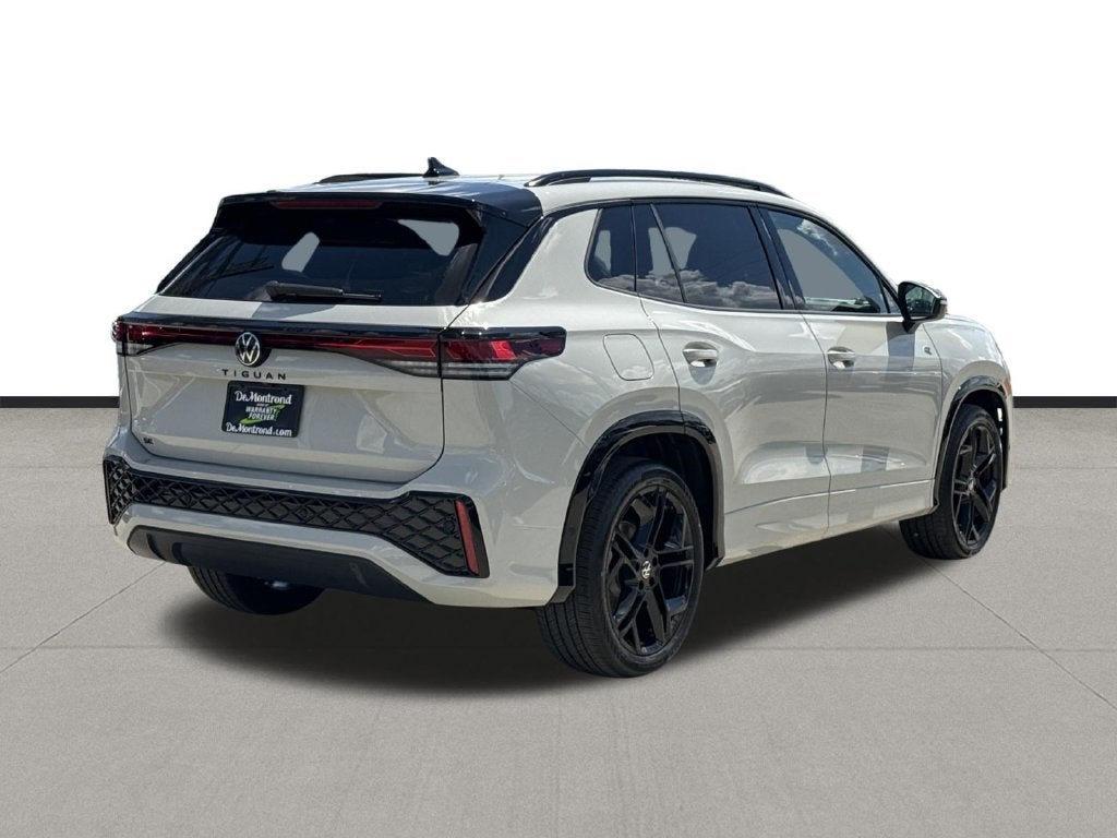 2026 Volkswagen Tiguan SE R-Line Black