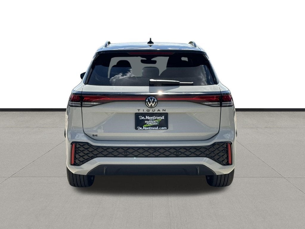 2026 Volkswagen Tiguan SE R-Line Black