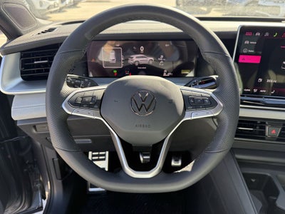2026 Volkswagen Tiguan 2.0T SE R-Line Black