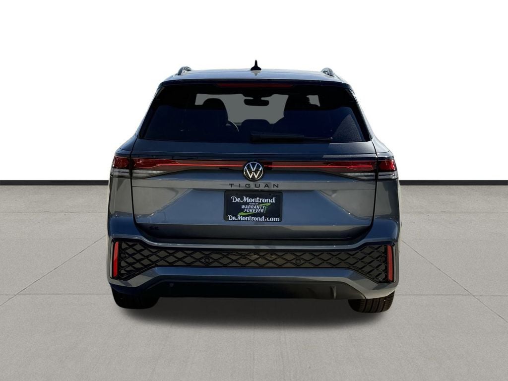 2026 Volkswagen Tiguan 2.0T SE R-Line Black