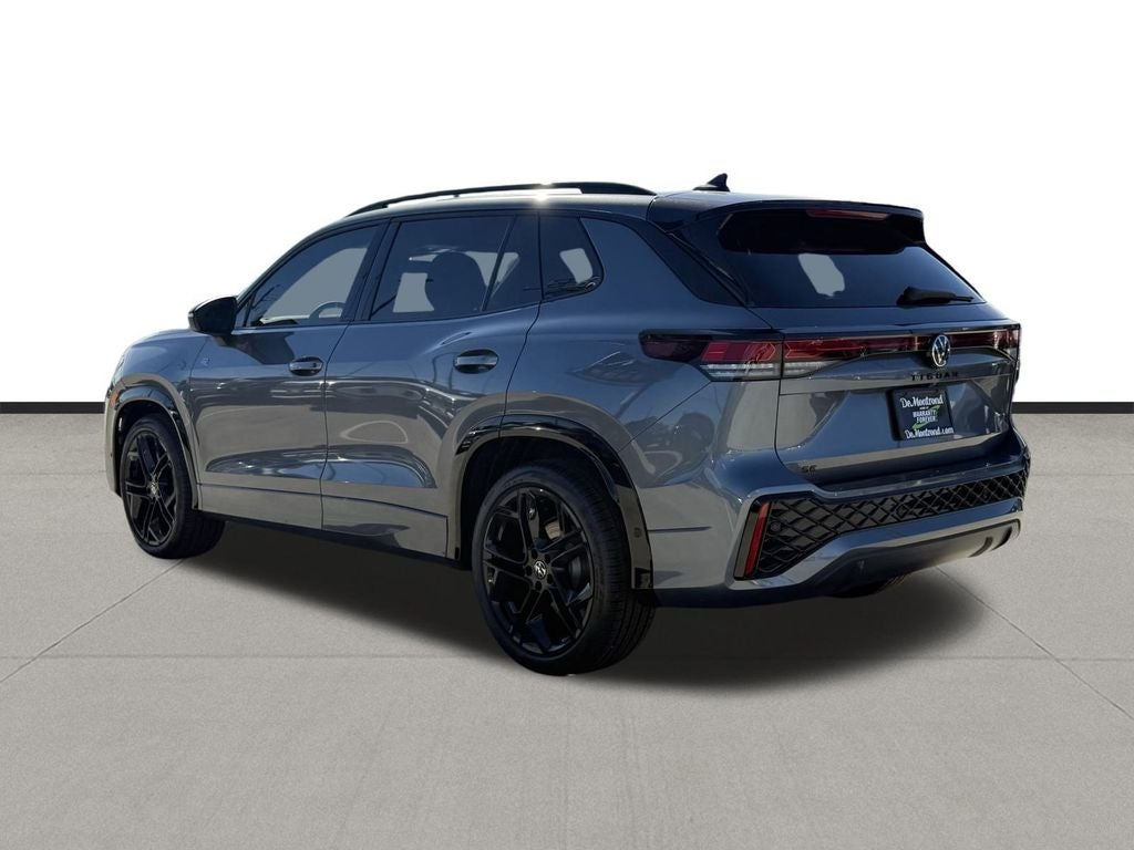 2026 Volkswagen Tiguan 2.0T SE R-Line Black