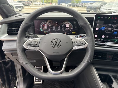 2026 Volkswagen Tiguan 2.0T SE R-Line Black