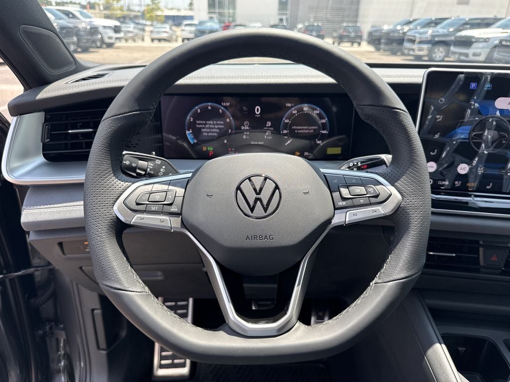 2026 Volkswagen Tiguan 2.0T SE R-Line Black