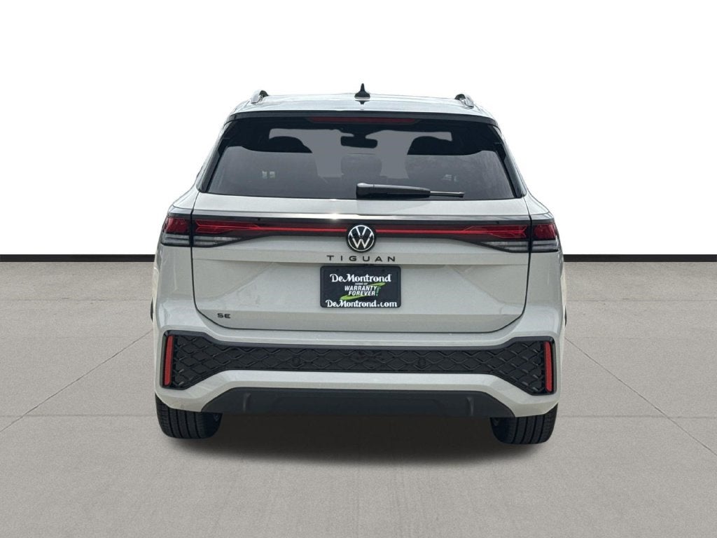 2026 Volkswagen Tiguan SE R-Line Black