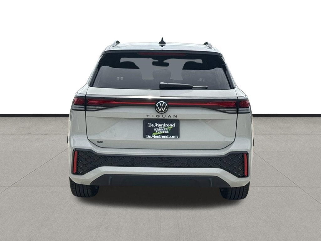 2026 Volkswagen Tiguan SE R-Line Black