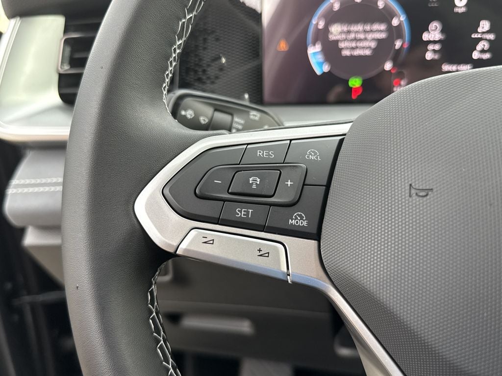 2026 Volkswagen Tiguan 2.0T SE