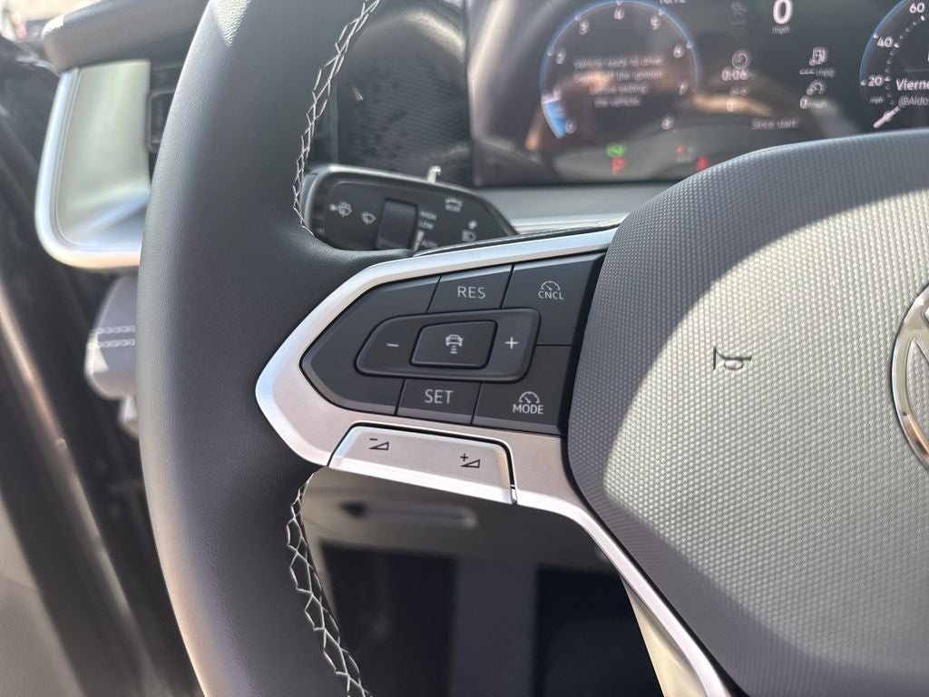 2026 Volkswagen Tiguan 2.0T SE