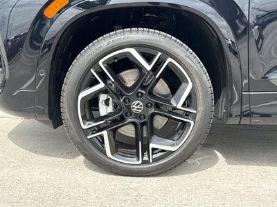 2026 Volkswagen Tiguan 2.0T SEL R-Line Turbo