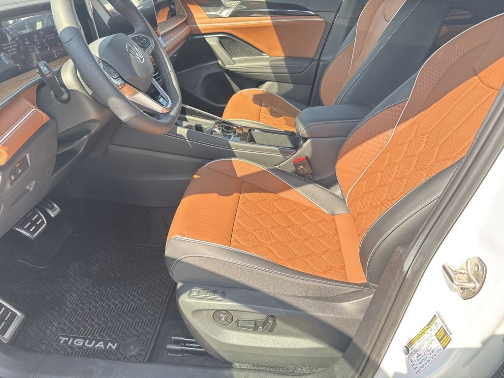 2026 Volkswagen Tiguan 2.0T SEL R-Line