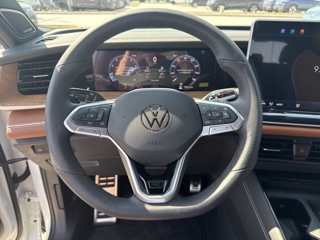 2026 Volkswagen Tiguan 2.0T SEL R-Line