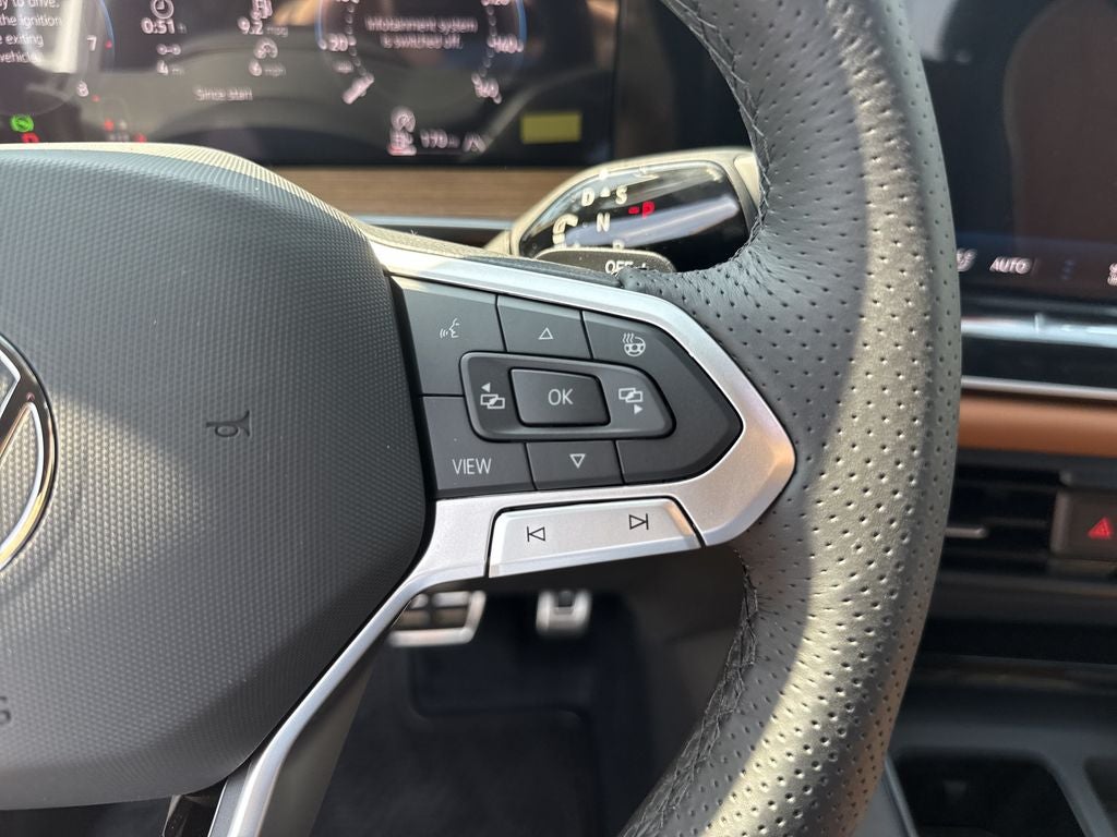 2026 Volkswagen Tiguan 2.0T SEL R-Line