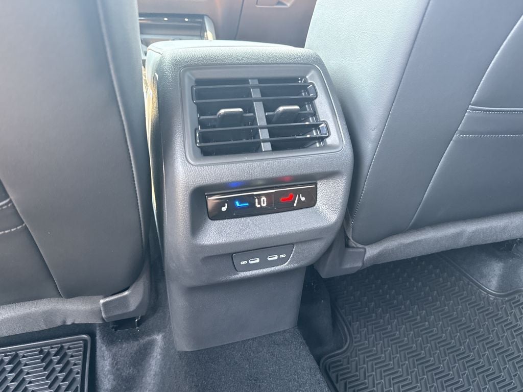 2026 Volkswagen Tiguan 2.0T SEL R-Line