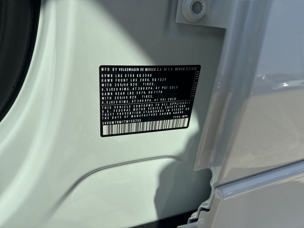 2026 Volkswagen Tiguan 2.0T SEL R-Line
