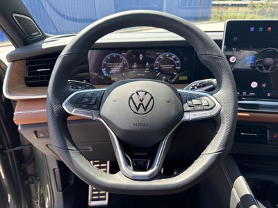 2026 Volkswagen Tiguan SEL R-Line Turbo
