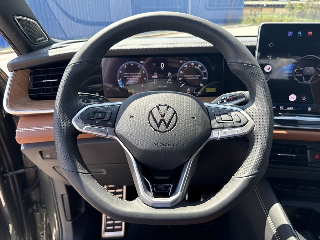 2026 Volkswagen Tiguan SEL R-Line Turbo