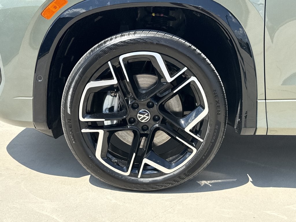 2026 Volkswagen Tiguan SEL R-Line Turbo