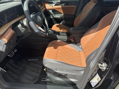 2026 Volkswagen Tiguan 2.0T SEL R-Line