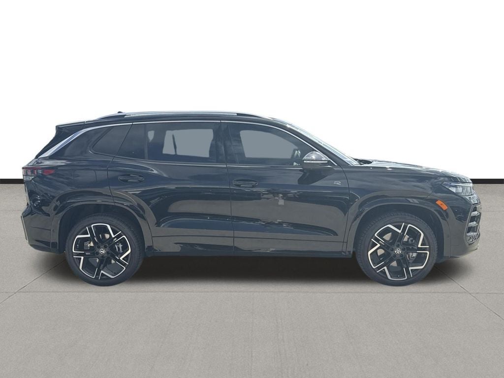 2026 Volkswagen Tiguan 2.0T SEL R-Line