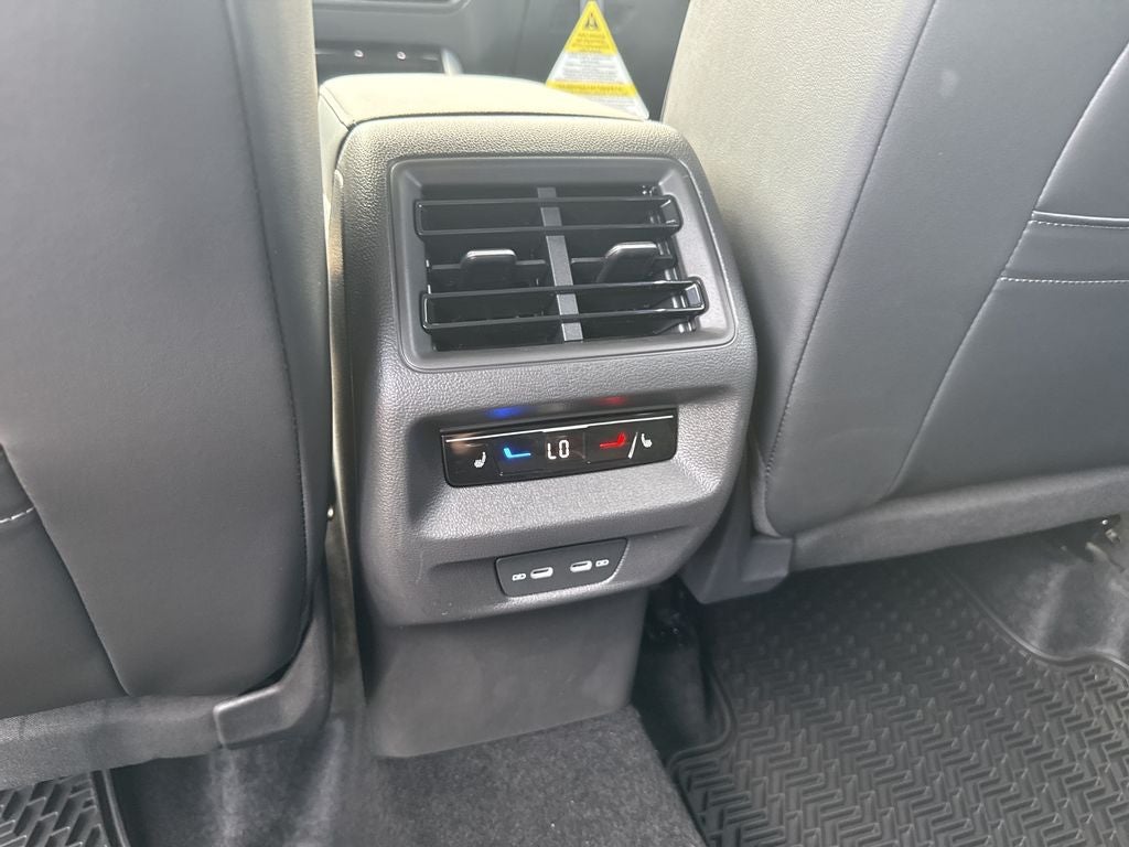 2026 Volkswagen Tiguan 2.0T SEL R-Line