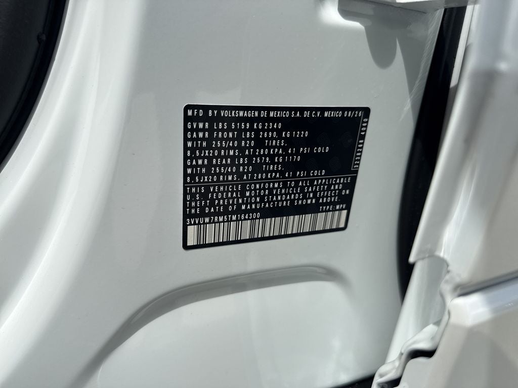 2026 Volkswagen Tiguan 2.0T SEL R-Line